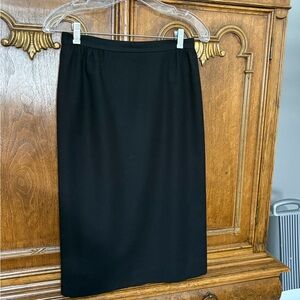 Harve Benard Classic Black Pencil Skirt